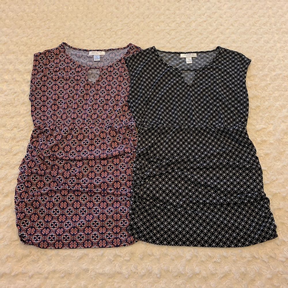 Bundle of 2 maternity tops